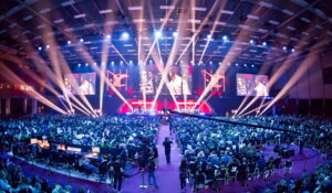 السعودية تستضيف نهائيات ESL Saudi Challenge لتعزيز الرياضات الإلكترونية [IC: by Arab News]