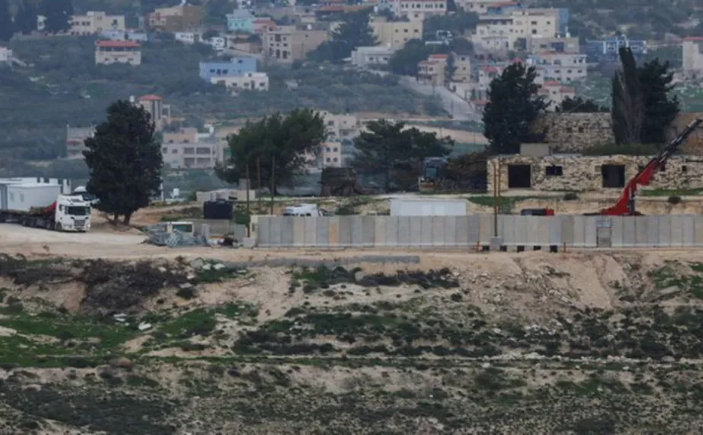 مستوطنة إسرائيلية في الضفة الغربية المحتلة قرب رام الله بعد قرار تصنيف أراضٍ كأراضي دولة