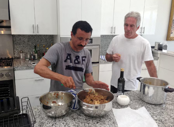 جيفري إبستين وسلطان أحمد بن سليم ضمن وثائق إبستين في الشرق الأوسط