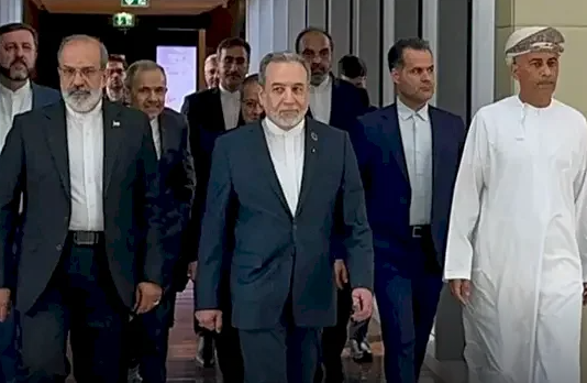 عراقجي يتوجه إلى جنيف لبدء جولة ثانية من المفاوضات مع واشنطن