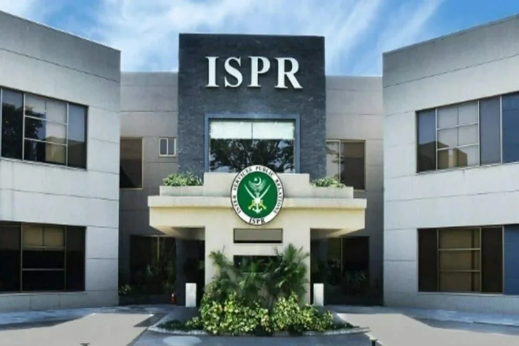 قال المتحدث إن الهجوم الذي وقع أمس على قوات الأمن في مدينة بنّو مرتبط بجماعة "غول بهادر" المتمركزة في أفغانستان.