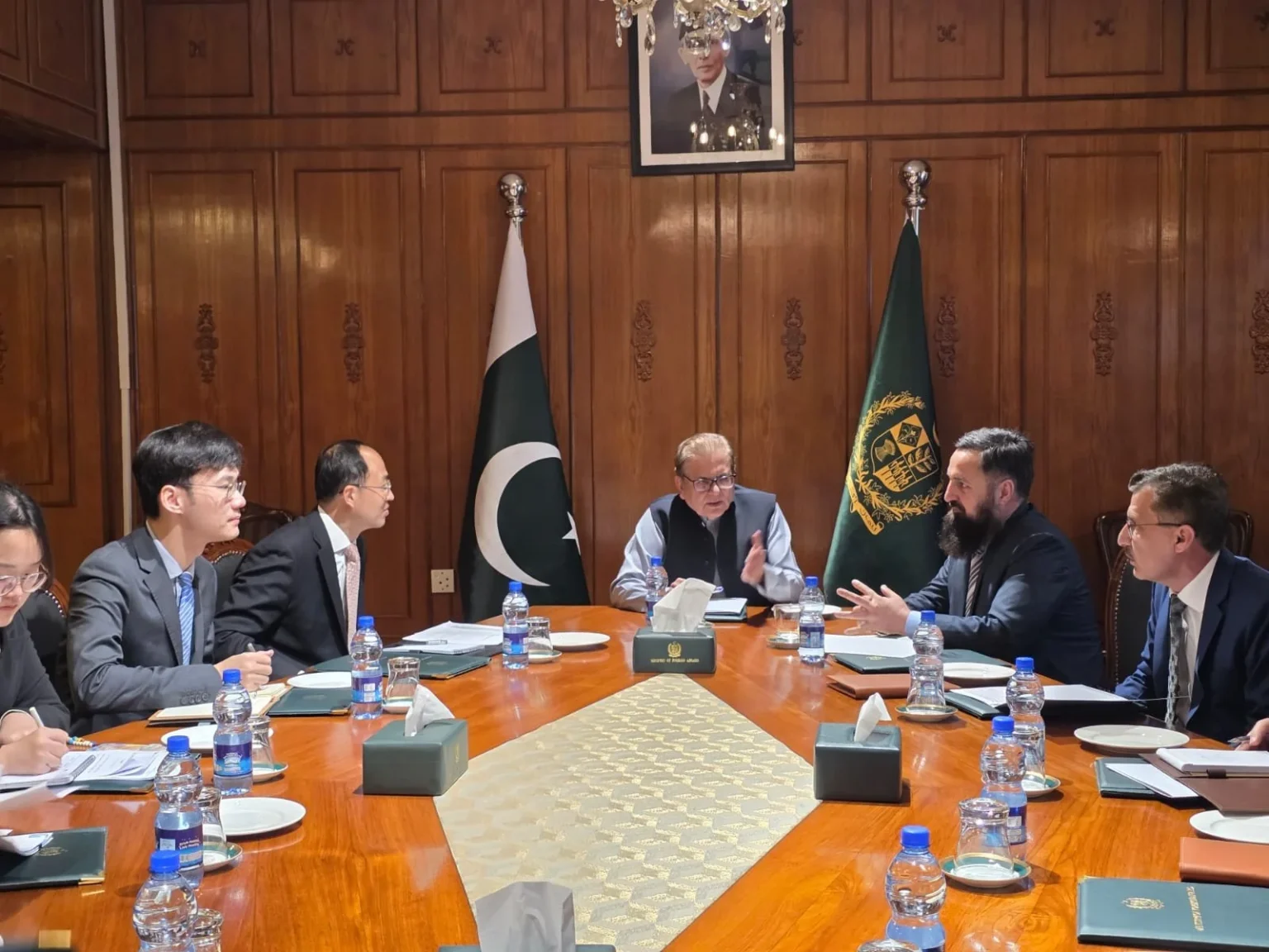 باكستان تعزز تجارتها مع آسيا الوسطى عبر الاتفاقية الرباعية والممر الاقتصادي الصيني‑الباكستاني، لتجعل موانئها بوابات رئيسية للعبور والربط الإقليمي