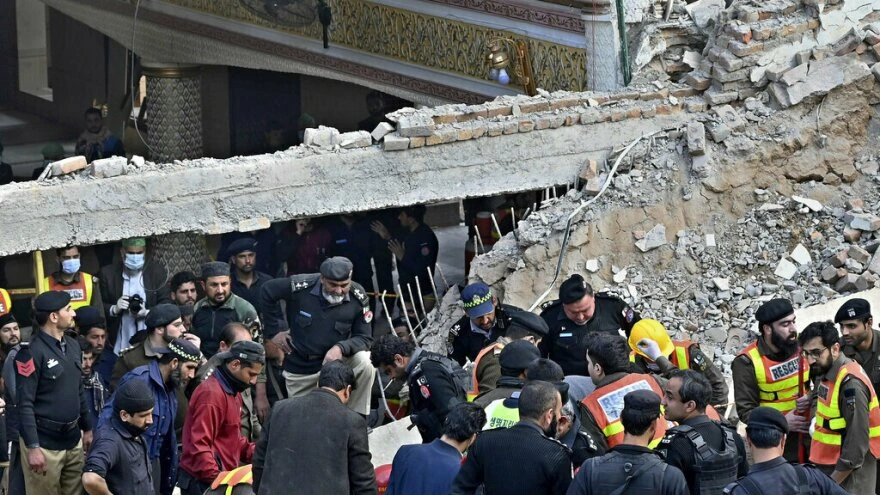 قال الصحفي البارز حسن خان في حديث خاص حول الوضع الأمني الراهن إنّ الأرض الباكستانية لم تعد تتسع لقيادات الإرهاب،