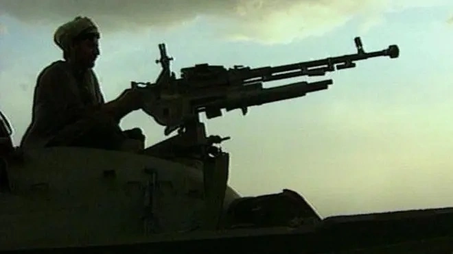 باكستان تتخذ إجراءات ضد أكثر من 7500 من مسلحي حركة طالبان باكستان والجماعات المتحالفة معها، بإلغاء جنسياتهم ومصادرة ممتلكاتهم لتعزيز الأمن القومي [المصدر: وكالة فرانس برس].