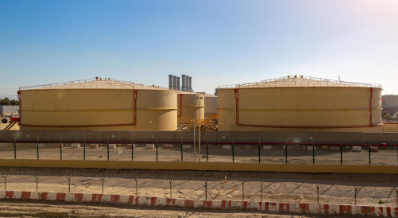 مصفاة بابكو النفطية في البحرين بعد هجوم بطائرات مسيرة استهدف منطقة سترة جنوب المنامة