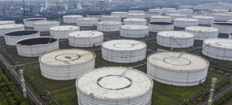 وكالة الطاقة الدولية تفرج عن احتياطيات النفط بسبب الحرب في الشرق الأوسط