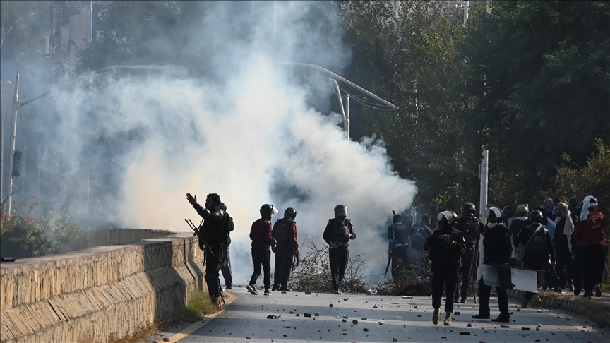 إذا كانت نعمة الجرأة والاحتجاج والاعتراض متاحة في باكستان، حيث يستطيع الناس أن يرفعوا أصواتهم ويُظهروا غضبهم، فإن ذلك في حد ذاته قيمة عظيمة يجب أن تُقدَّر.