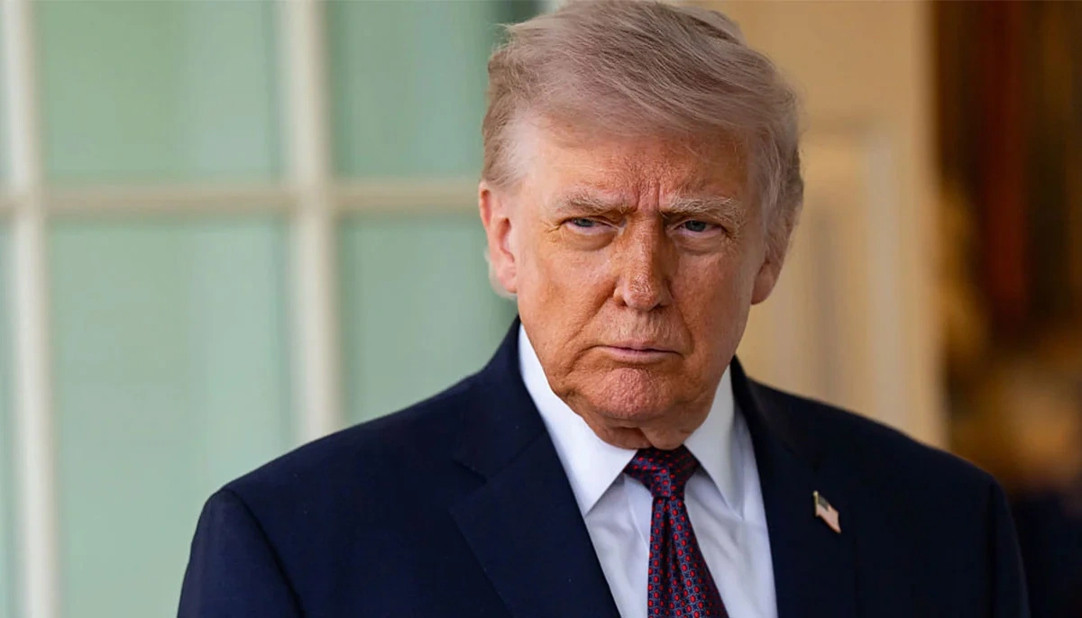 في بيانه، علّق ترامب أيضاً على مستقبل إيران قائلاً إنه إذا أظهرت القيادة الجديدة في البلاد "حكمة"، فإن إيران يمكن أن تحظى بمستقبل أفضل وأكثر ازدهاراً. وقد اعتبر المراقبون هذا التصريح إشارة محتملة إلى "تغيير النظام" في إيران