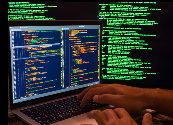 اختراق ون إنديا وهجوم سيبراني يظهر برمجة واختراق أنظمة رقمية