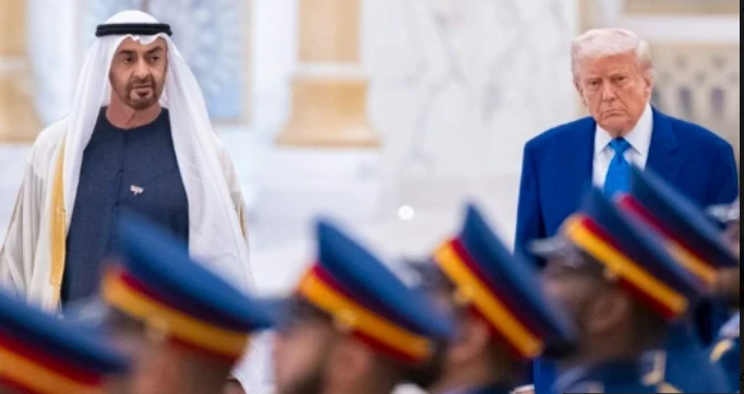 ترامب ورئيس الإمارات خلال لقاء يعكس التعاون الاقتصادي بين الإمارات وأمريكا