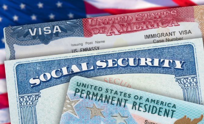 تأشيرة أمريكية وبطاقة إقامة دائمة ضمن إجراءات إلغاء التأشيرات للإيرانيين