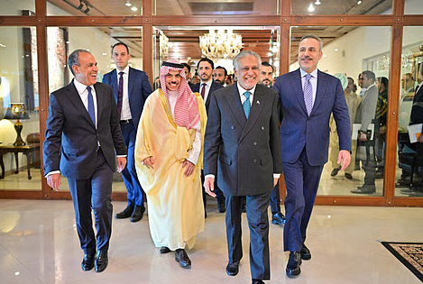 دور باكستان في الوساطة بين واشنطن وطهران