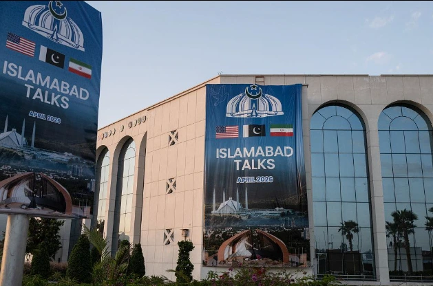محادثات أمريكا إيران في باكستان واجتماع دبلوماسي في إسلام آباد