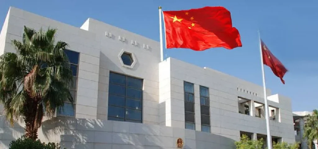 السفارة الصينية في طهران وتحذير المواطنين لمغادرة إيران