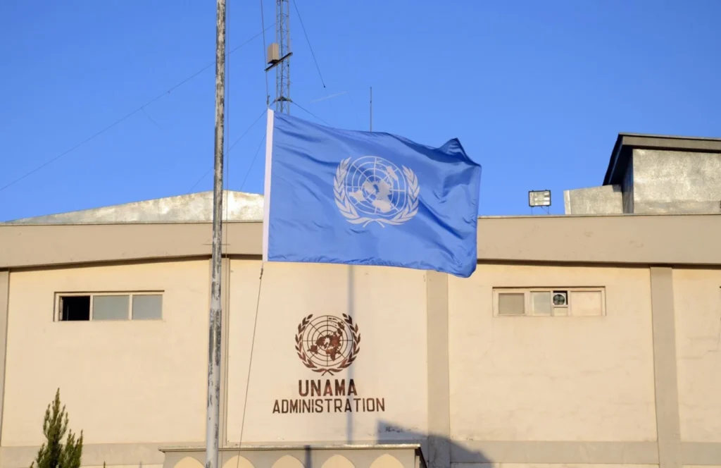 شهدت الأيام الأخيرة تصعيداً خطيراً عند خط حدود باكستان أفغانستان حيث استهدفت القذائف الأفغانية المناطق المدنية في باجور وجنوب وزيرستان وتشمين مما أدى لسقوط ضحايا بين قتيل وجريح وسط صمت مريب من المنظمات الدولية تجاه هذه الانتهاكات الصارخة