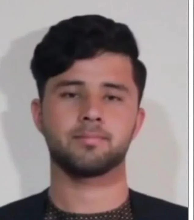 أفغانستان: اعتداء وزير التعليم العالي على طالب بسبب ارتدائه القبعة الأوزبكية، وتبادل كلمات حادة انتهى بصفعة علنية داخل جامعة كابل أحدثت صدمة واسعة