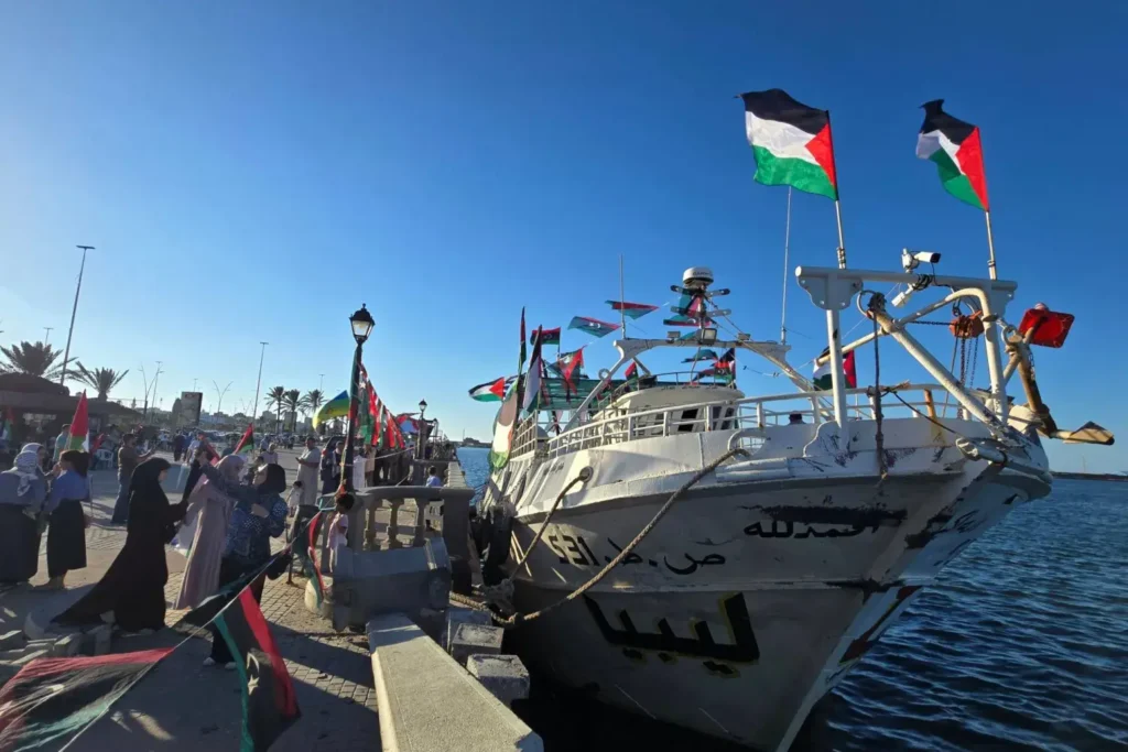 وزراء خارجية عشر دول يدينون الاعتداءات الإسرائيلية على أسطول الصمود العالمي ويطالبون بالإفراج عن النشطاء وضمان حماية المدنيين