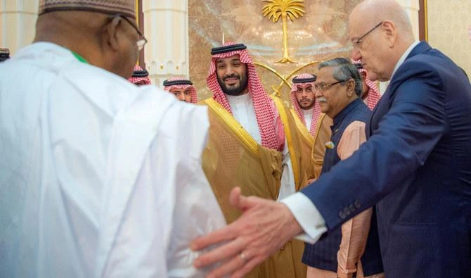 ولي العهد السعودي محمد بن سلمان خلال حفل استقبال ضيوف الحج في قصر منى