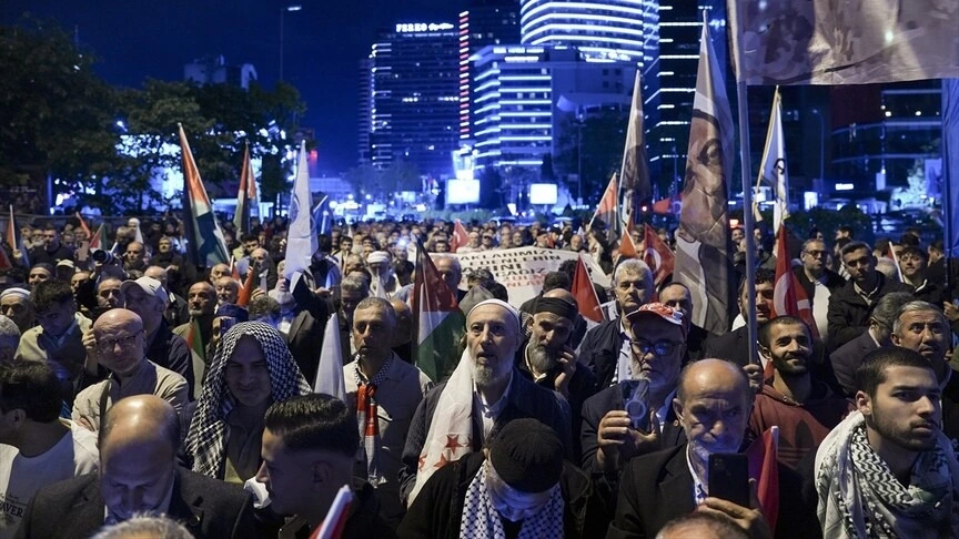 احتجاجات أمام القنصلية الإسرائيلية في إسطنبول بسبب مهاجمة أسطول الصمود العالمي