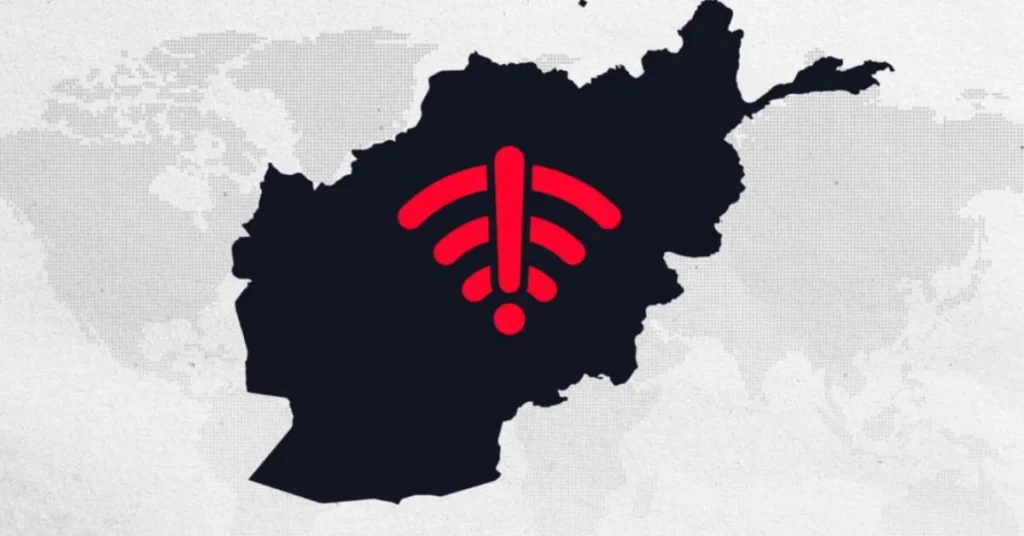 خريطة أفغانستان مع رمز انقطاع خدمات الإنترنت