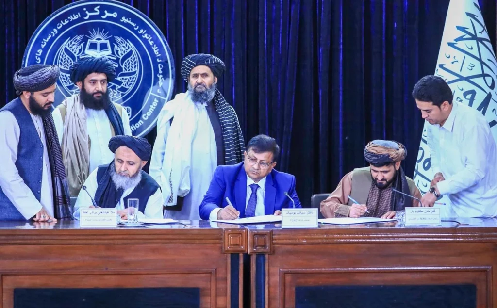 توقيع اتفاق بين مسؤولين من طالبان وشركة هندية في كابل