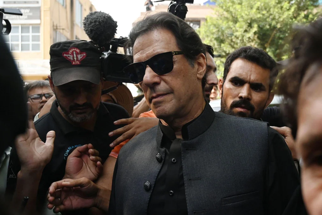 عمران خان وبشرى بيبي في قضية 190 مليون جنيه إسترليني Imran Khan Al Qadir Trust Case