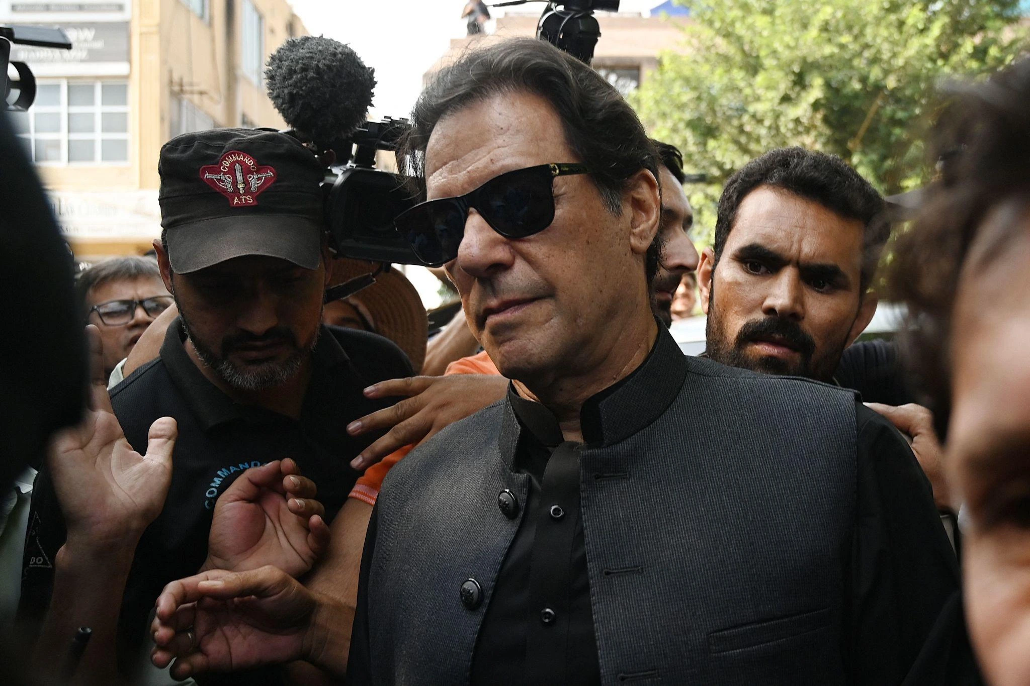 عمران خان وبشرى بيبي في قضية 190 مليون جنيه إسترليني Imran Khan Al Qadir Trust Case