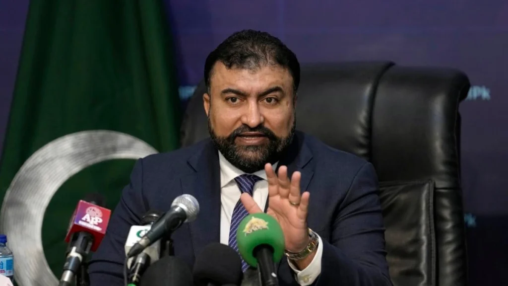 رئيس وزراء بلوشستان مير سرفراز بُغتي خلال اجتماع قبلي في أواران - Mir Sarfraz Bugti at tribal jirga in Awaran