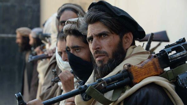 مقاتلون من حركة طالبان في ولاية بدخشان شمال شرقي أفغانستان - Taliban fighters in Badakhshan, northeastern Afghanistan