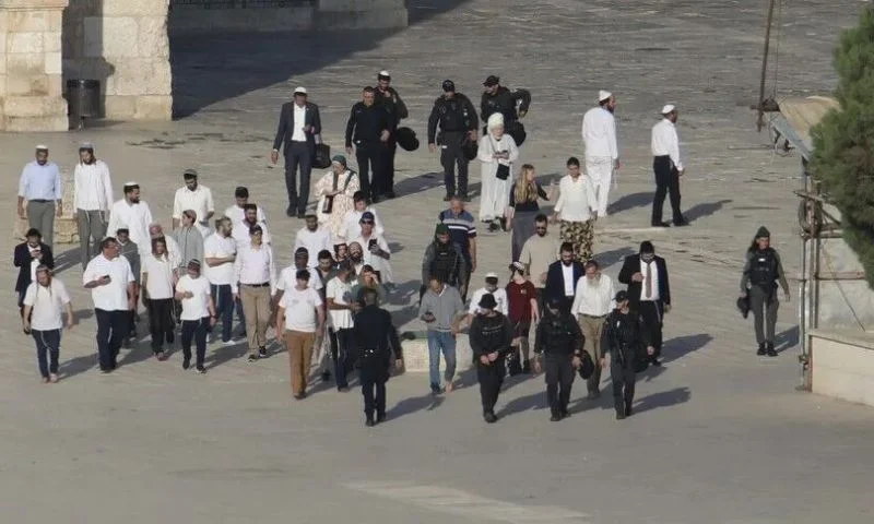 اقتحام المسجد الأقصى من قبل مستوطنين في القدس المحتلة