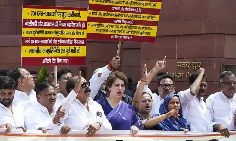احتجاج المعارضة في البرلمان الهندي | Indian Opposition Protest