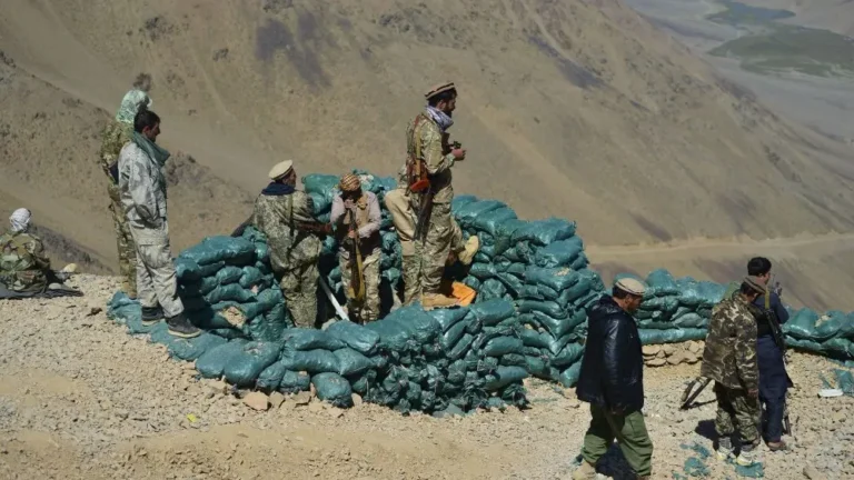 مقاتلو الفصائل المناهضة لطالبان | Anti-Taliban Fighters