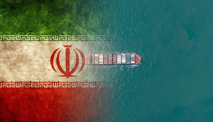 إيران تتمسك بإغلاق مضيق هرمز حتى تلبية مطالبها