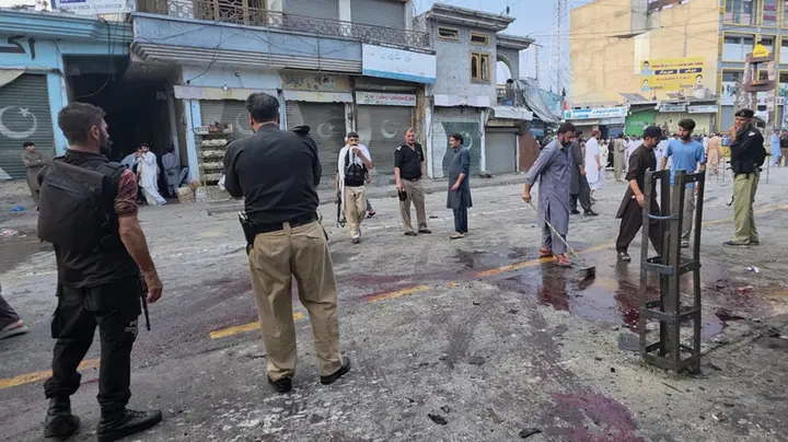 هجوم انتحاري يستهدف مسيرة سلام في سوات ومقتل قيادي في طالبان باكستان بعملية أمنية
