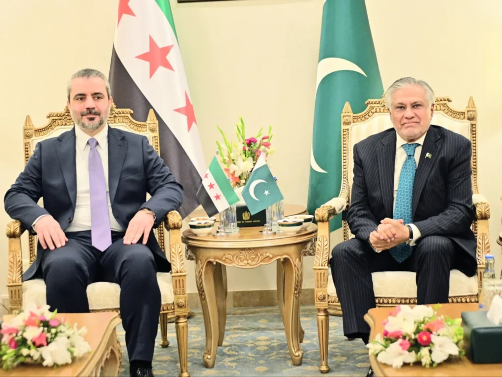 وزير الخارجية السوري يزور باكستان بعد 20 عامًا ويبحث تعزيز التعاون