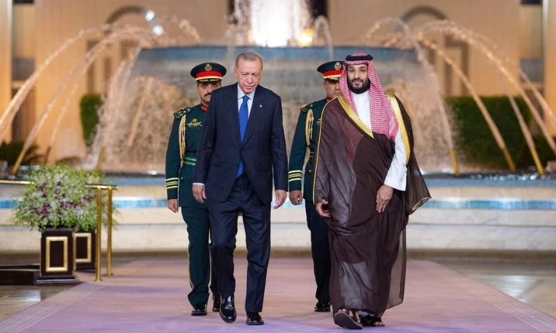 أردوغان يزور السعودية للقاء ولي العهد السعودي وشهباز شريف
