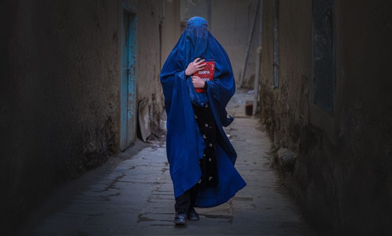 هيومن رايتس ووتش تحذر من تفاقم أزمة حقوق الإنسان في أفغانستان تحت حكم طالبان