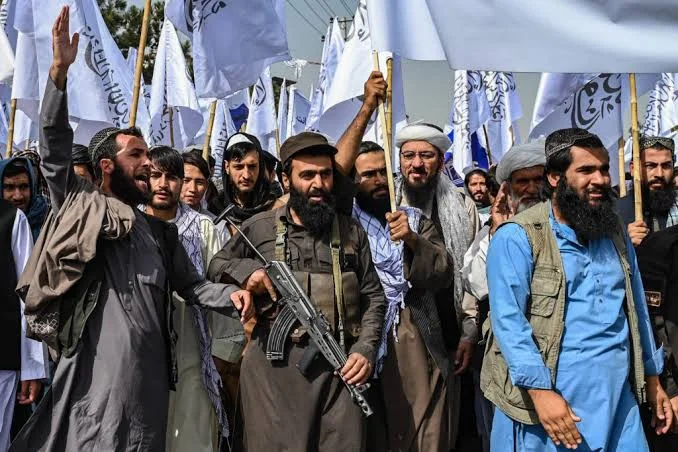 تقرير يثير تساؤلات حول حكم طالبان وتركيز السلطة في أفغانستان