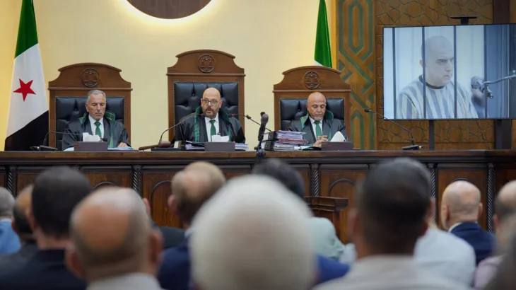 جنايات دمشق تحكم بإعدام بشار وماهر الأسد وعاطف نجيب
