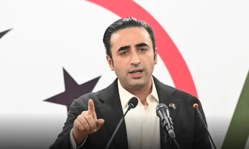 بلاول يطالب بطرح إنشاء أقاليم جديدة في البرلمان وسط خلاف سياسي متصاعد
