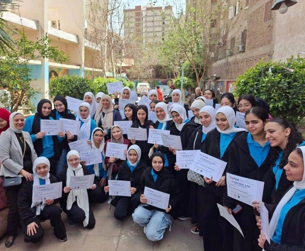 حظر النقاب في المدارس المصرية والزي المدرسي للطالبات - Niqab ban in Egyptian schools