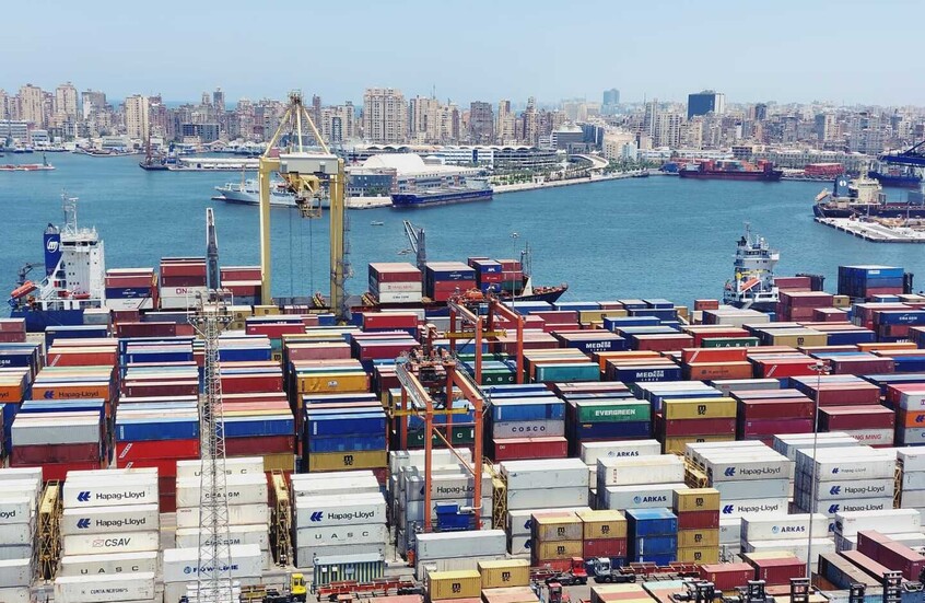 مصر ترفض استحواذ موانئ أبوظبي على الإسكندرية لتداول الحاويات
