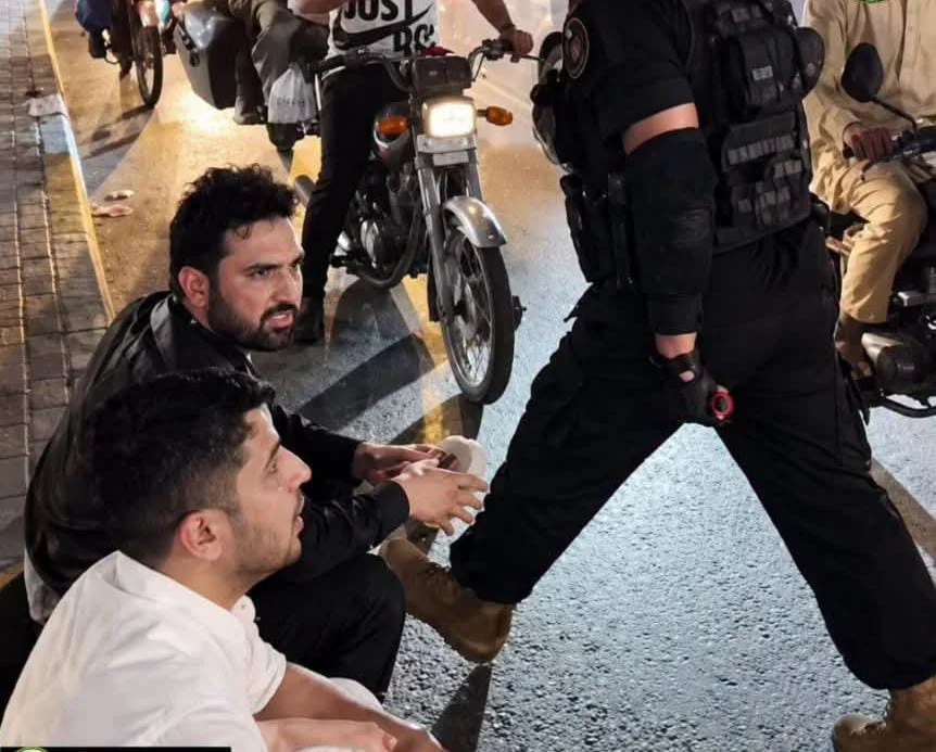 تحركات سهيل أفريدي في پنجاب تثير الجدل قبيل مسيرة حركة الإنصاف
