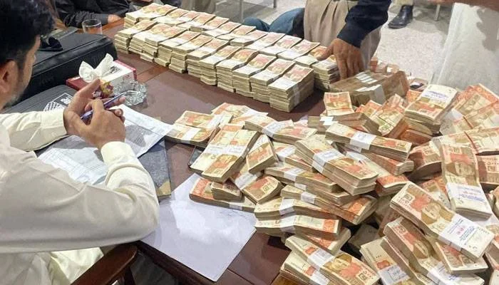 مزاعم مخالفات مالية وإنفاق حكومي تثير الجدل في خيبر بختونخوا