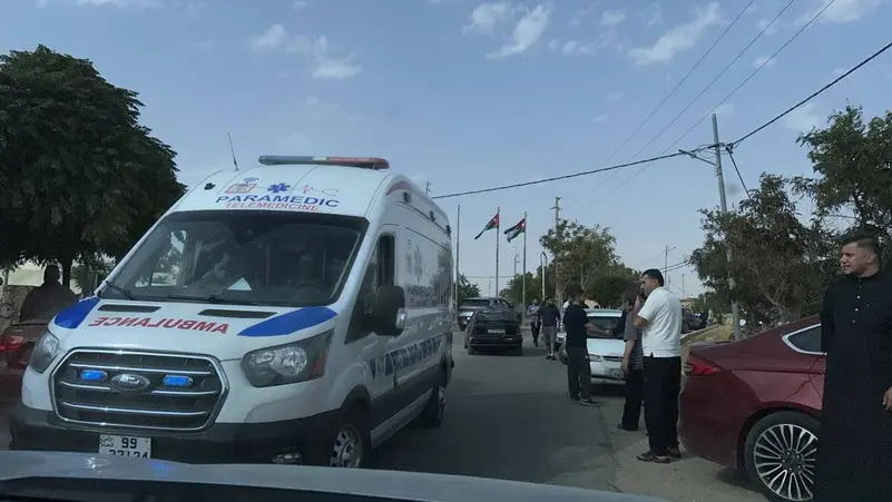 تطويق أمني ومحيط كنيسة حمود في محافظة الكرك جنوبي الأردن عقب حادثة إطلاق النار.