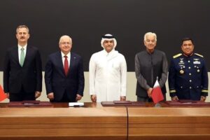 وقعت تركيا وقطر وباكستان وإندونيسيا اتفاقية "بدر" في الدوحة لتعزيز التعاون في الصناعات الدفاعية والإنتاج المشترك ونقل التكنولوجيا