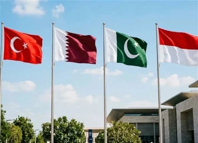وقّعت أربع دول محورية هي پاکستان وقطر وتركيا وإندونيسيا مذكرة تفاهم 'بدر' في الدوحة لتعزيز التعاون في الصناعات العسكرية والإنتاج المشترك وتطوير الأنظمة الدفاعية المستقلة